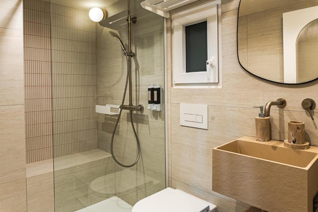 Travi Boutique By Holi - 13