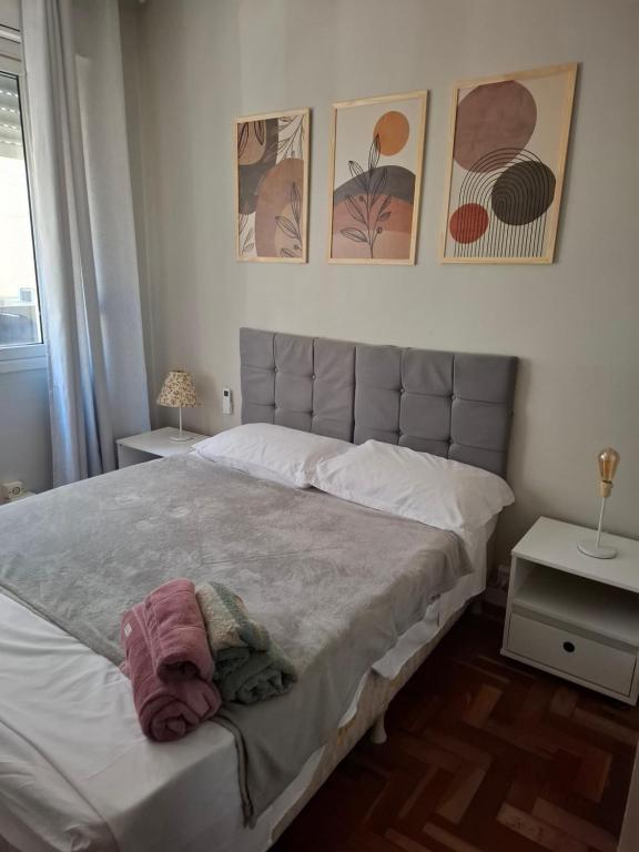 Katil atau katil-katil dalam bilik di Apartamento Bourbon 111