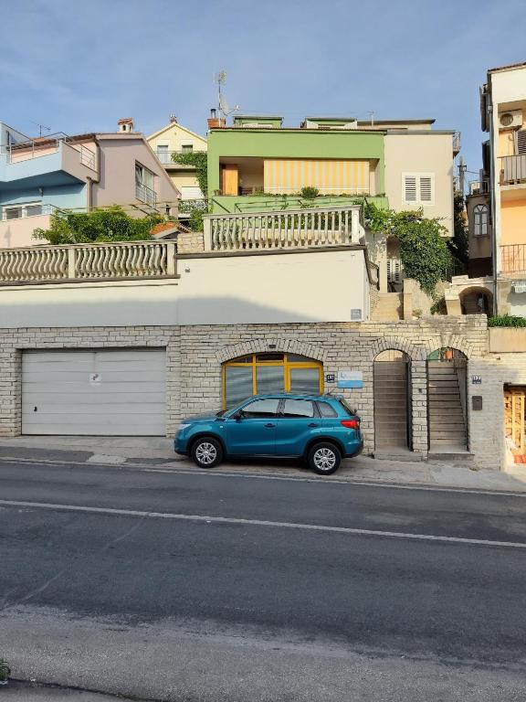 Apartments with WiFi Sibenik - 14387