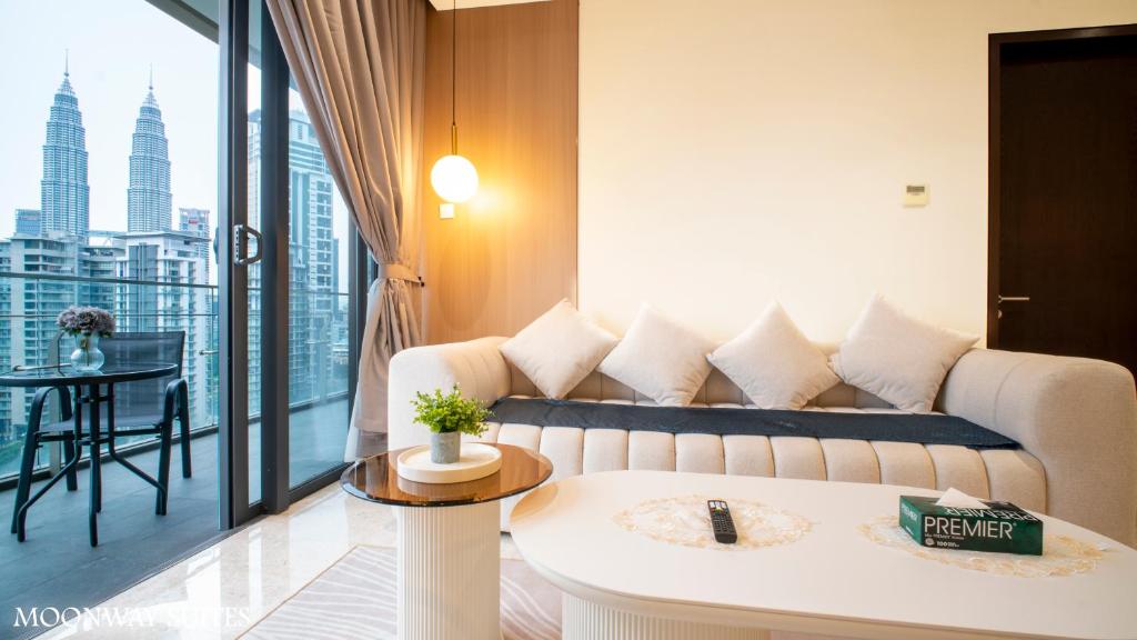 Posezení v ubytování Moonway Luxury Suites At The Manor Residence KLCC