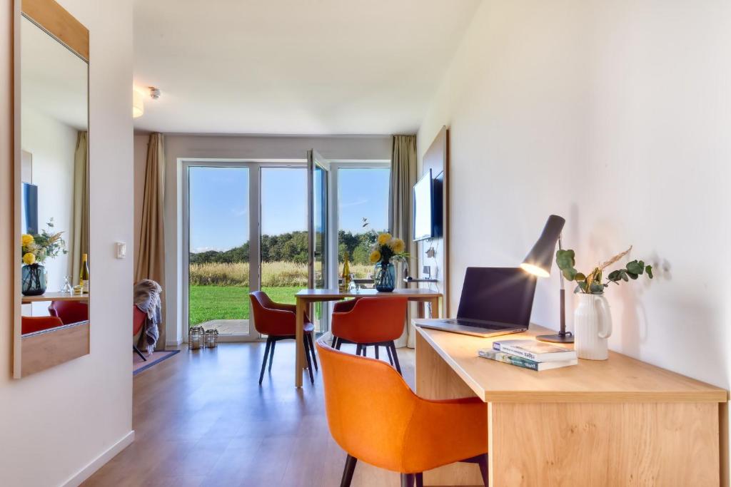 Φωτογραφία από το άλμπουμ του Ferienwohnung Kranich 26 im Wreecher Idyll Rügen by ruyastay σε Putbus