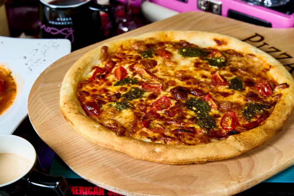ホテルの敷地内または近くでの食事または食べ物