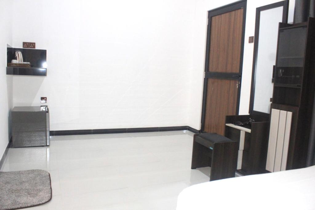 Sigiriya Sun Shine Villa - 19