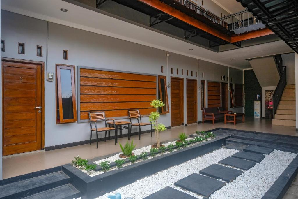 Fotografie z fotogalerie ubytování Al Abror Homestay Mandala Krida Mitra RedDoorz v destinaci Yogyakarta
