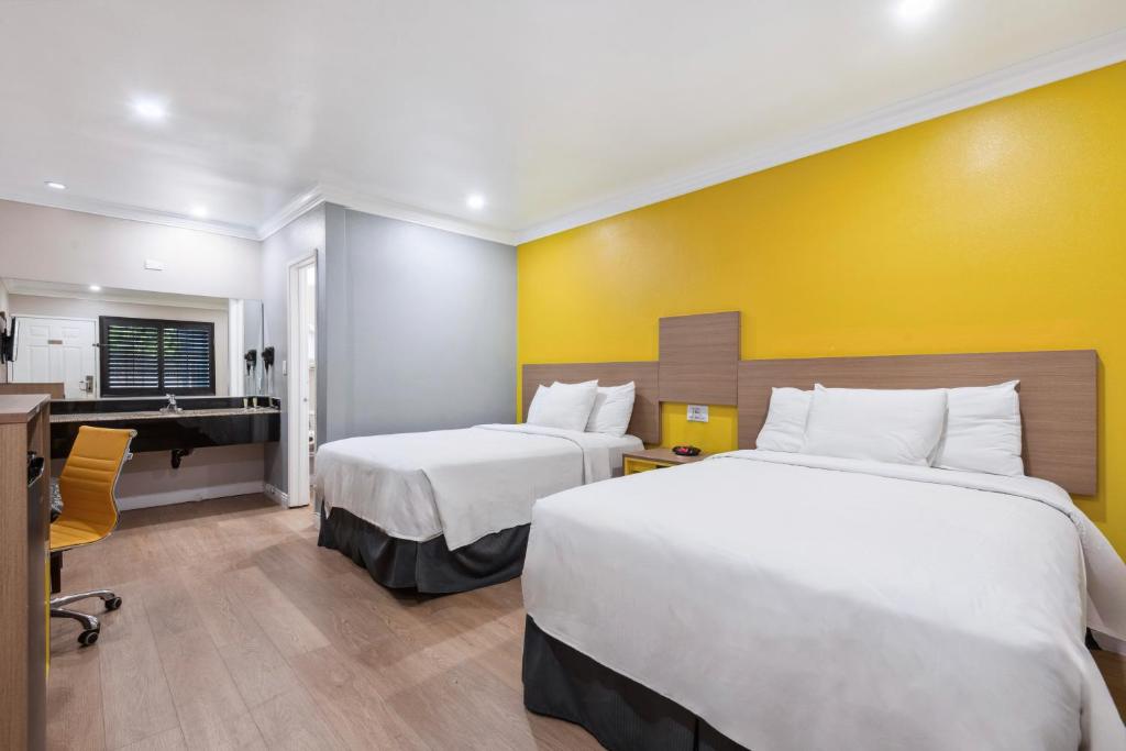 Hotel H-Wood - Standard Double Room