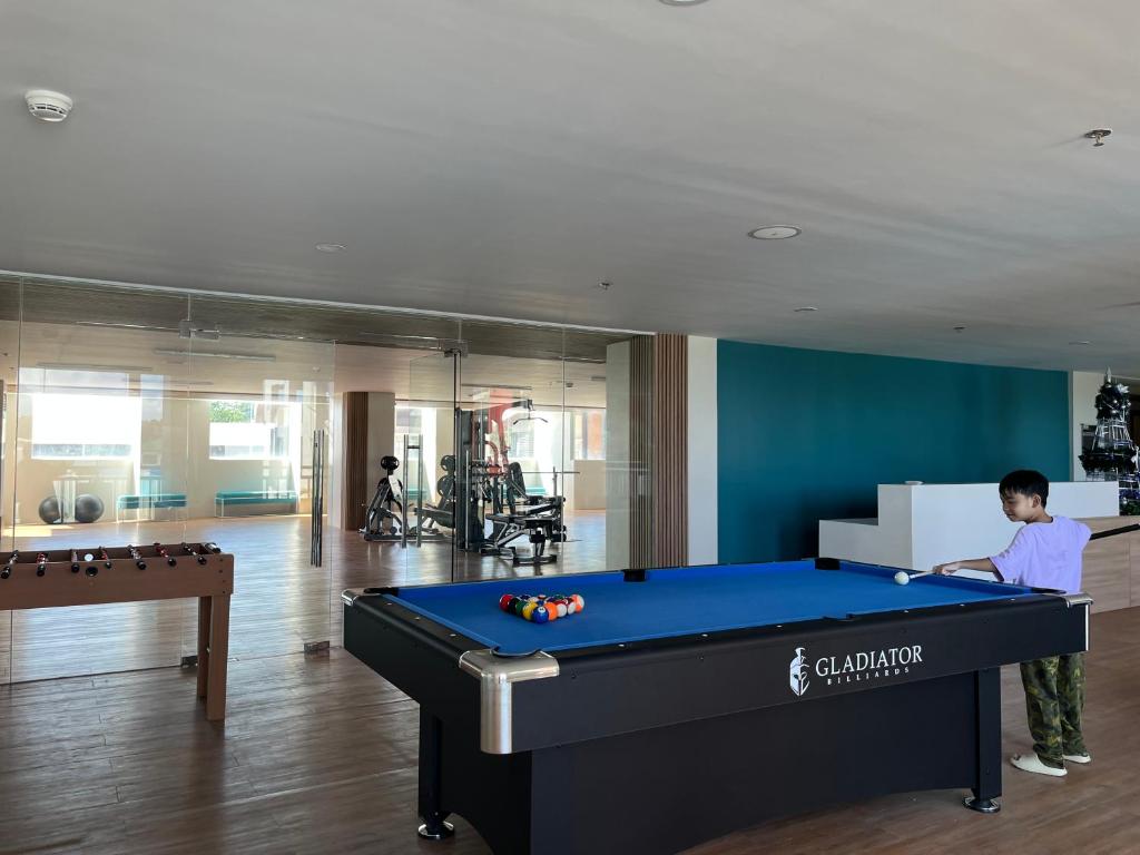 Biliár nebo kulečník v ubytování JeeCee Homes in Mactan Lapu-Lapu Cebu