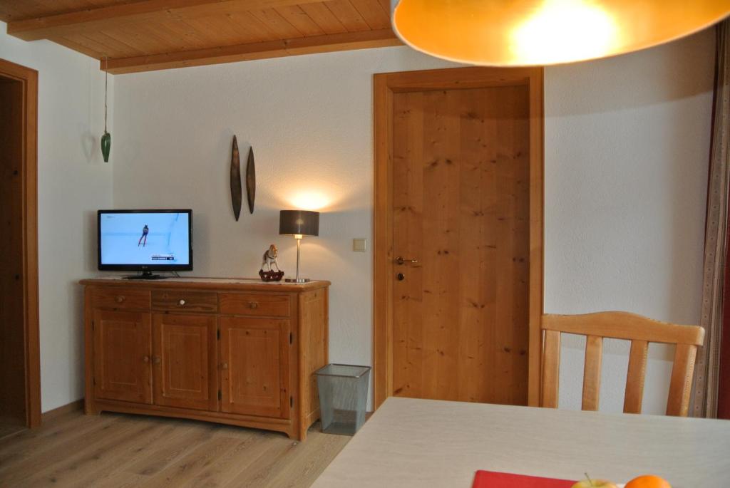 TV a/nebo společenská místnost v ubytování Haus Christopherus