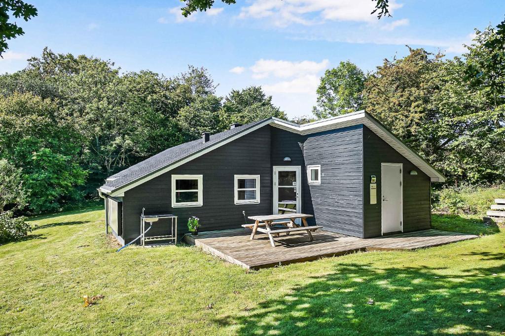 Zahrada ubytování Summer House In Beautiful Nature In Brunshuse