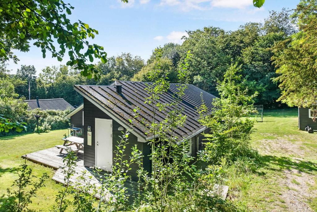 Zahrada ubytování Summer House In Beautiful Nature In Brunshuse