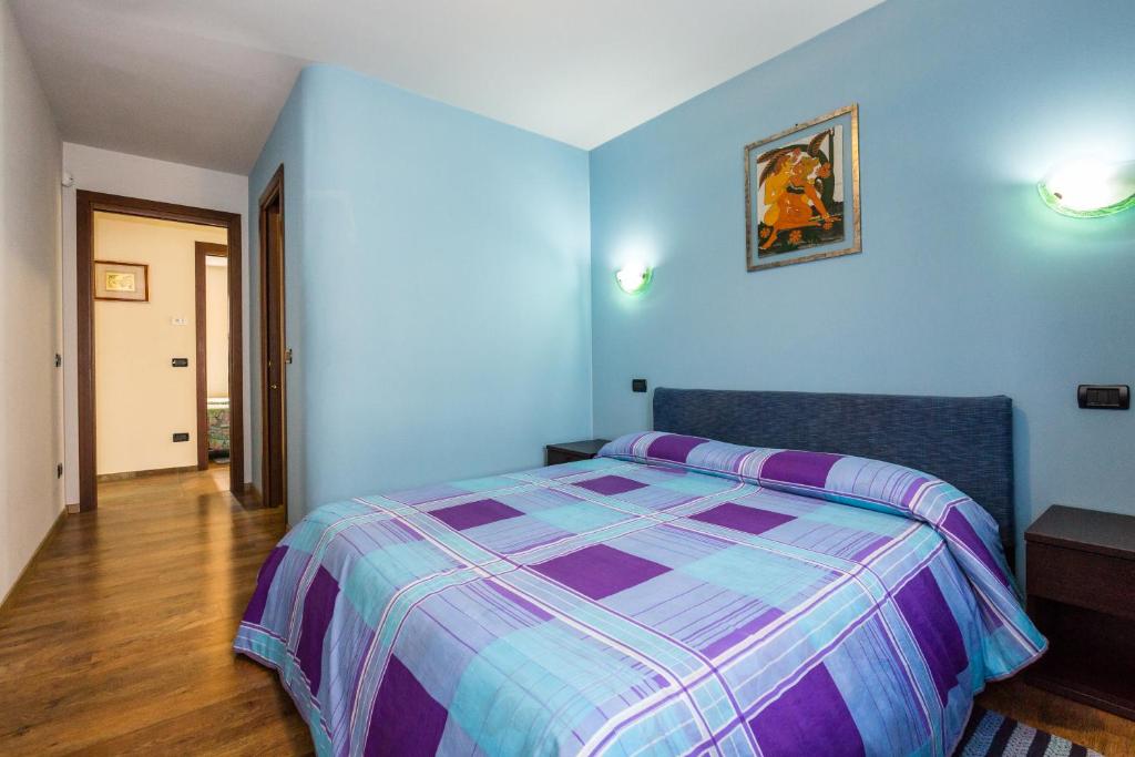 Zdjęcie z galerii obiektu Appartamenti Bioula CIR Aosta n 0247 w Aoście