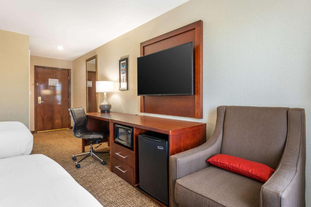 Comfort Inn Lafayette I-65 photo