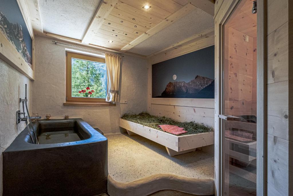 Fotografia z galérie ubytovania Ciasa Iachin - Dolomites Dream Retreat v destinácii San Martino in Badia