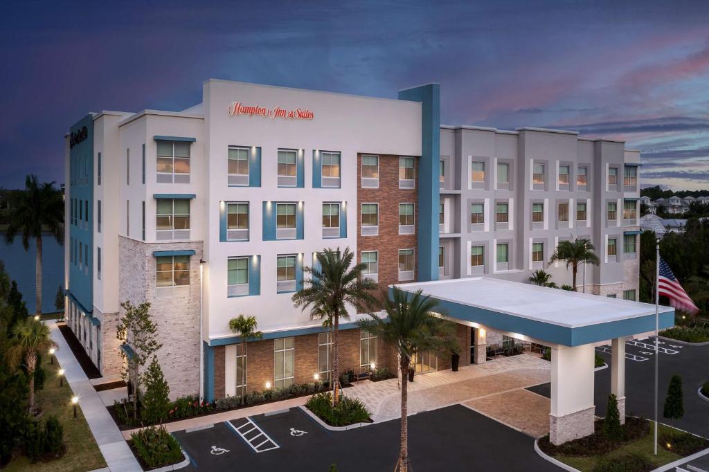 Hampton Inn & Suites Naples South photo