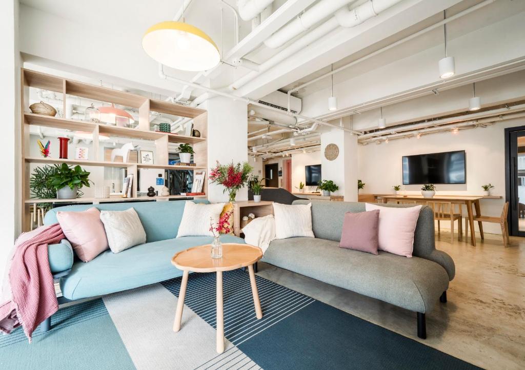 TV a/nebo společenská místnost v ubytování Weave Studios - Prince Edward