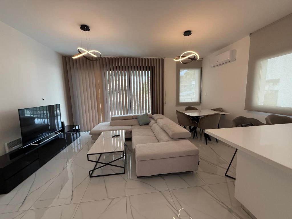 Glabur Stays - Nicosia\