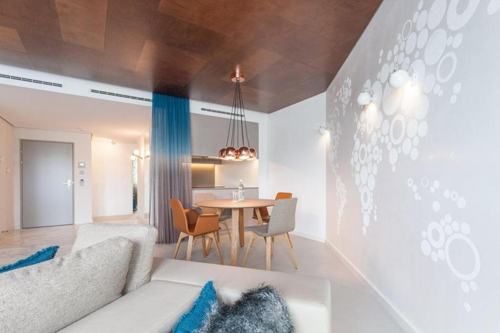 Posezení v ubytování EMA House Hotel Suites