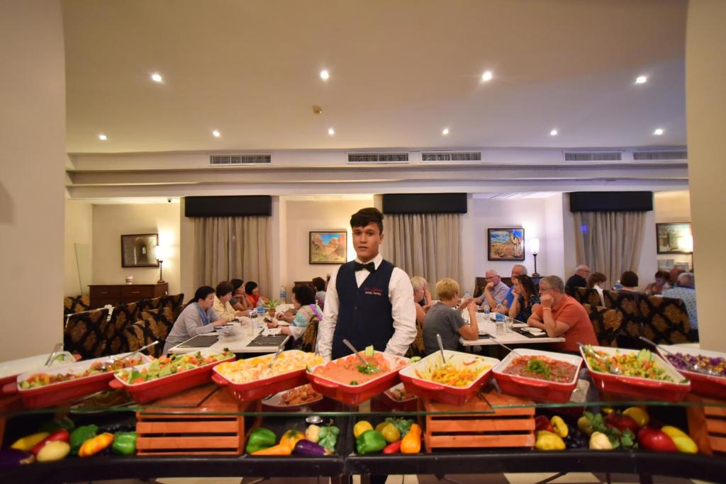 Jídlo v hotelu nebo okolí