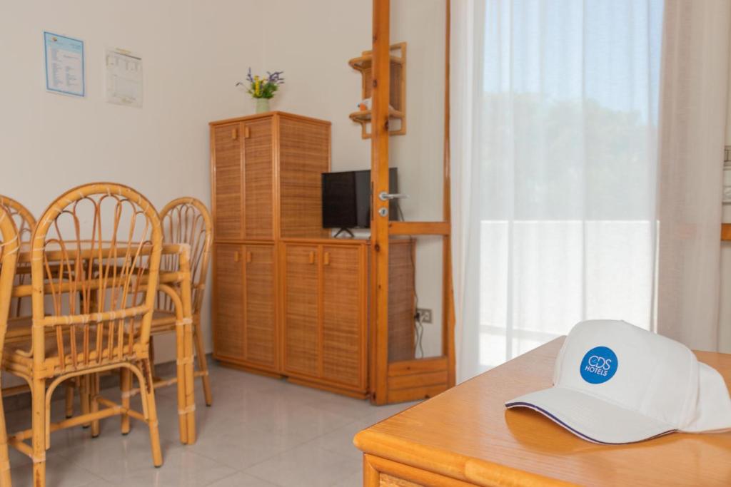 TV a/nebo společenská místnost v ubytování Costa del Salento - CDSHotels