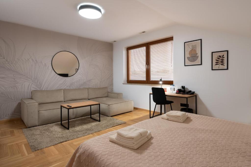 Postel nebo postele na pokoji v ubytování Hotel Reśliński