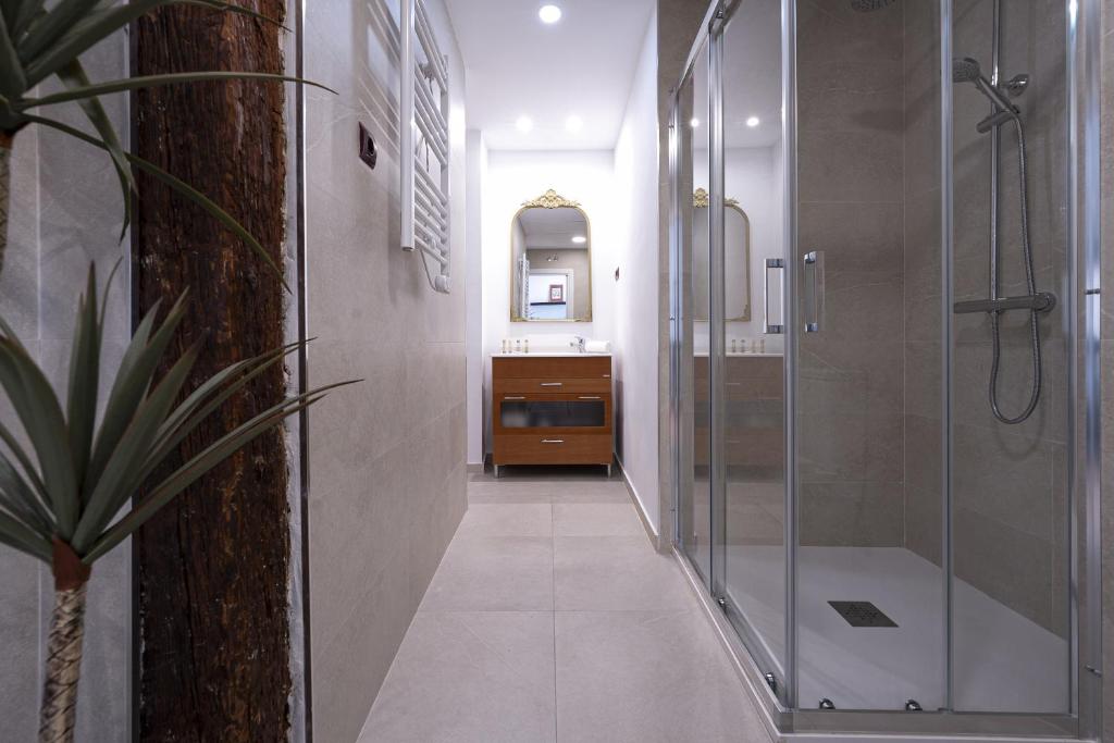 Koupelna v ubytování Madrid Centric Suites