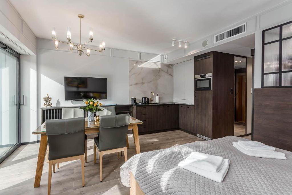 Kuchyňa alebo kuchynka v ubytovaní Rent like home - Apartamenty w Deo Plaza