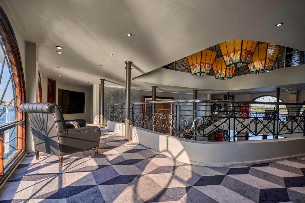 Posezení v ubytování Mövenpick MS Sunray