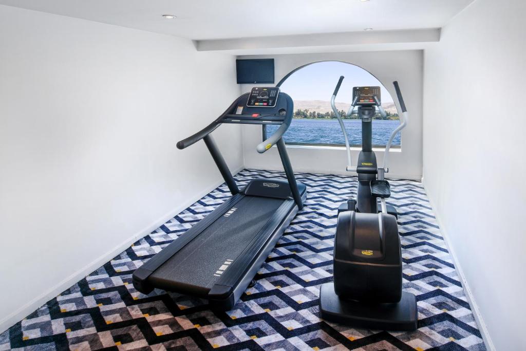 Fitness centrum a/nebo fitness zařízení v ubytování Mövenpick MS Sunray