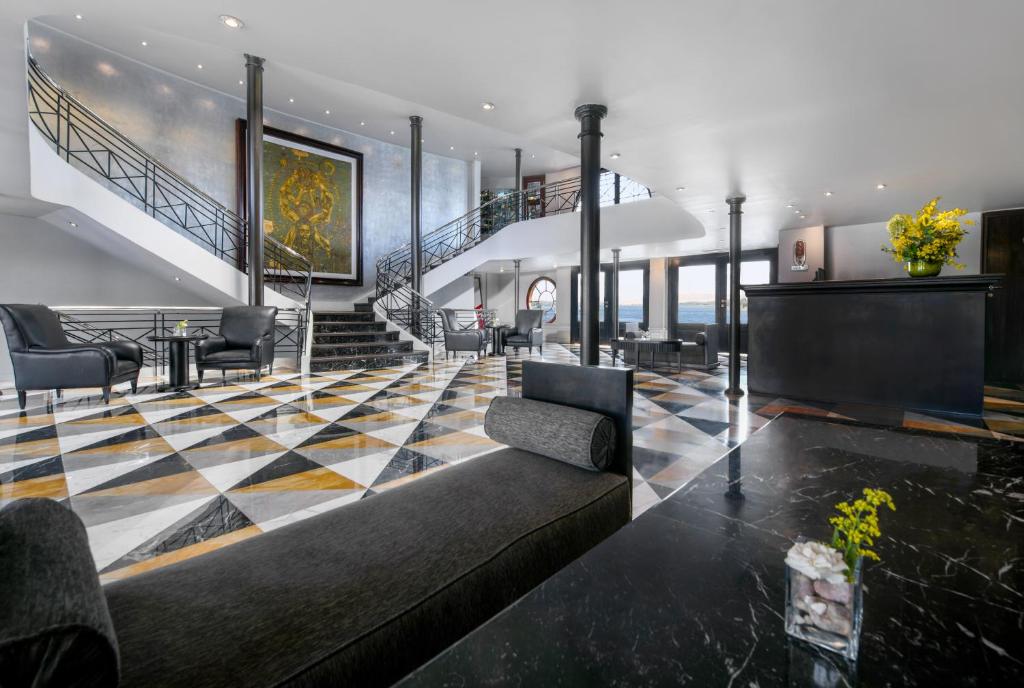 Posezení v ubytování Mövenpick MS Sunray