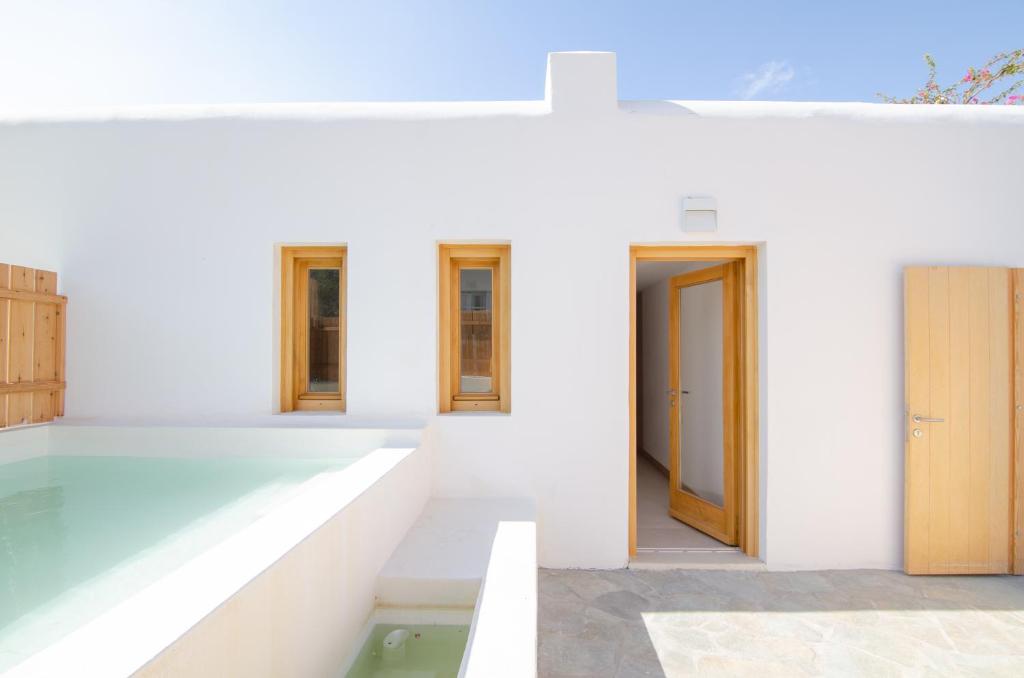 Dionysos Seaside Resort Ios - 15