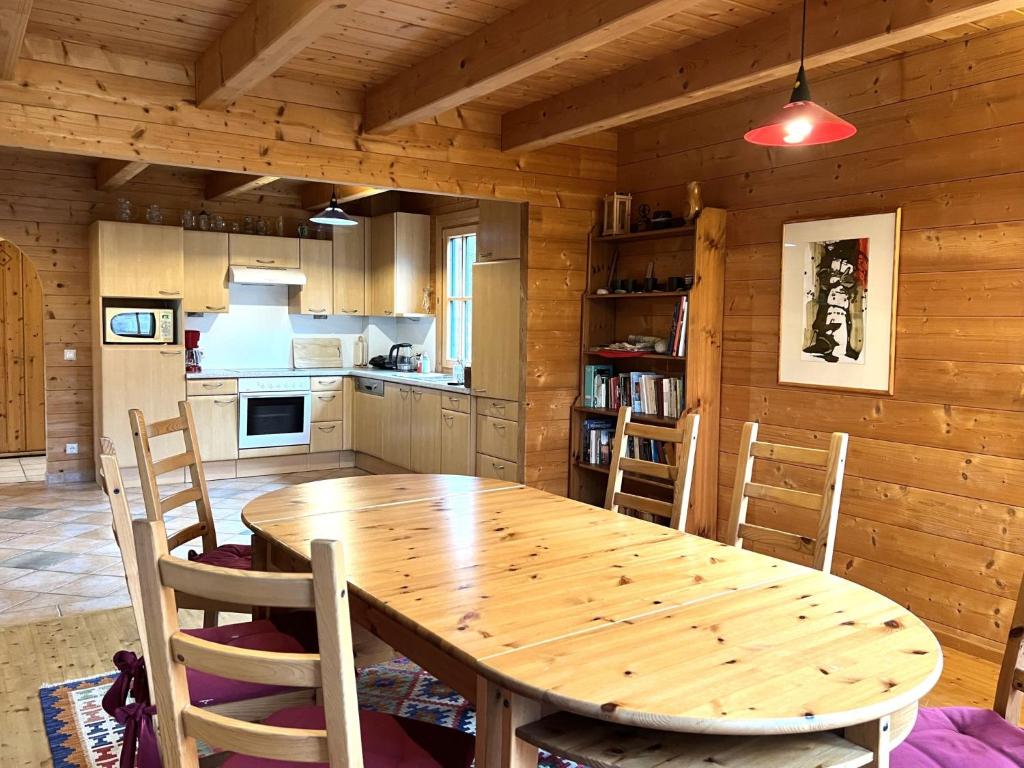 Kuchyň nebo kuchyňský kout v ubytování Holiday Home Haus Fries by Interhome