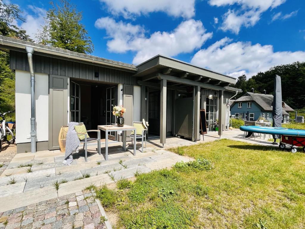 Tòa nhà nơi nhà nghỉ dưỡng tọa lạc