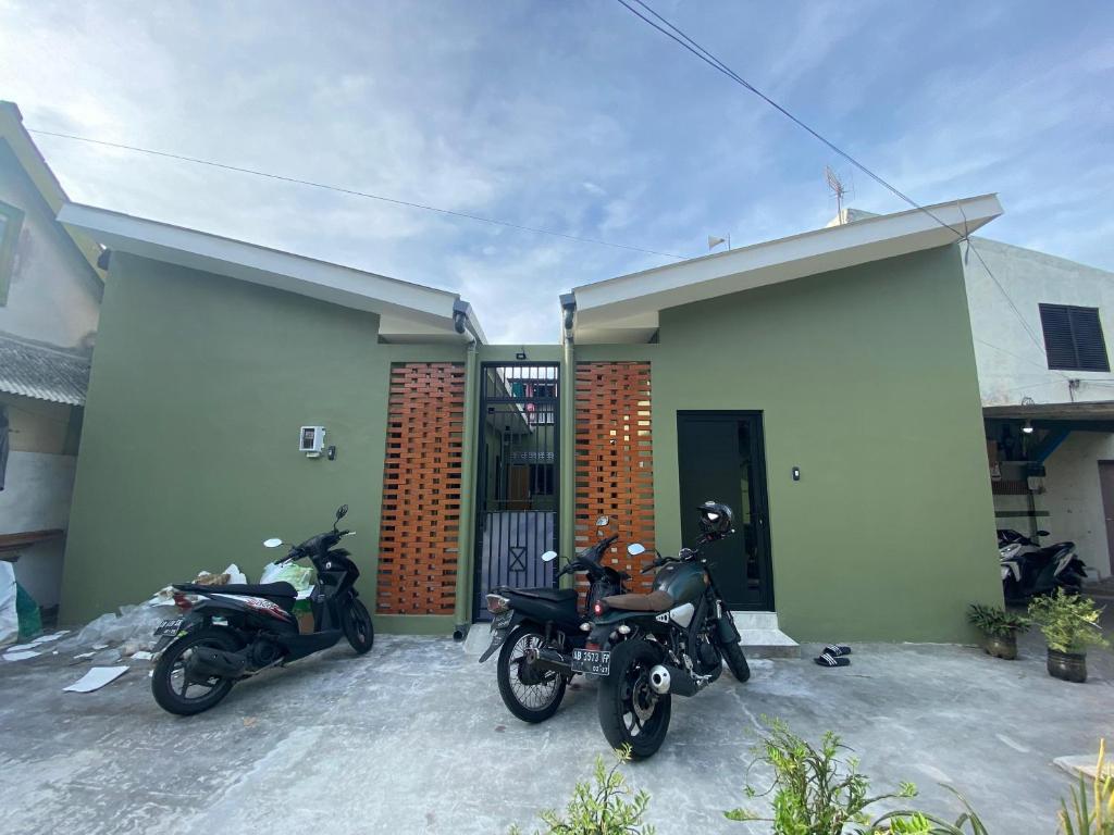 Φωτογραφία από το άλμπουμ του Yandira Guest House Syariah σε Jetis