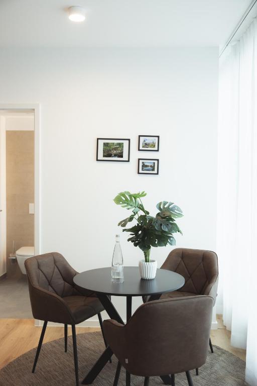 Posezení v ubytování Black Forest Suites