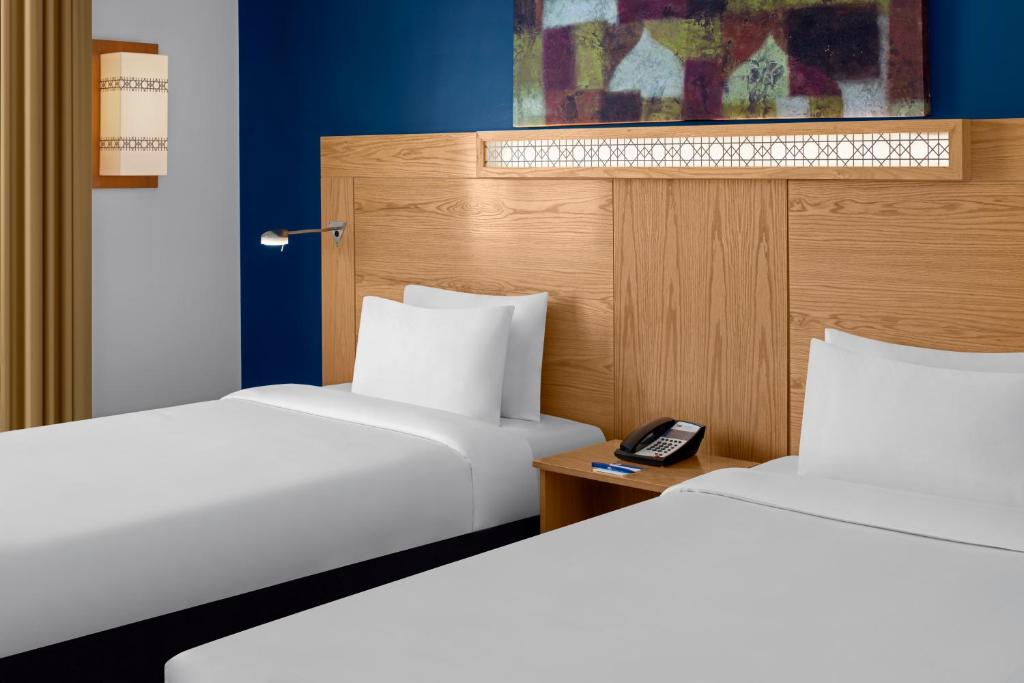 Holiday Inn Express Dubai Airport, an IHG Hotel - Standard Twin Room