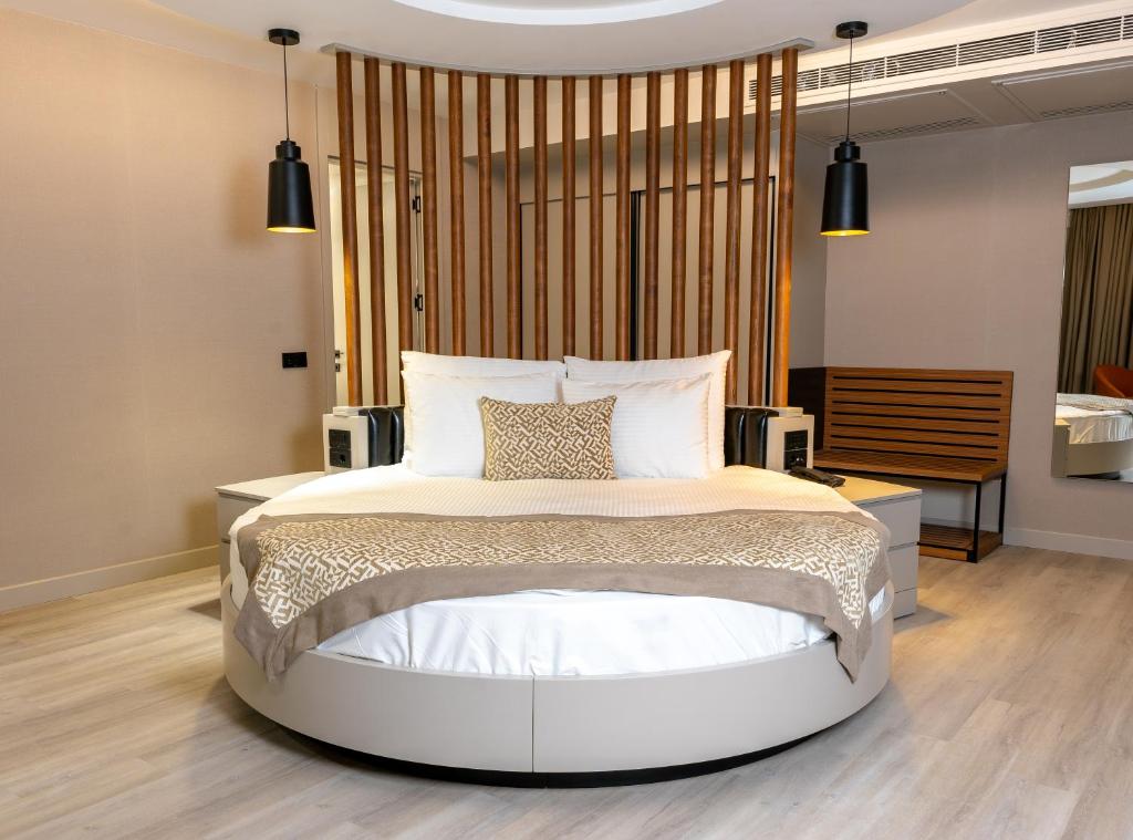 Dedeman Adana - Suite
