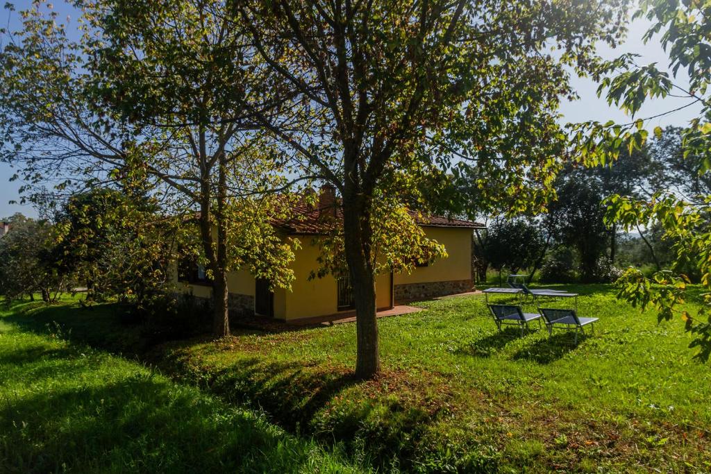 A garden outside Country House Bel Giardino
