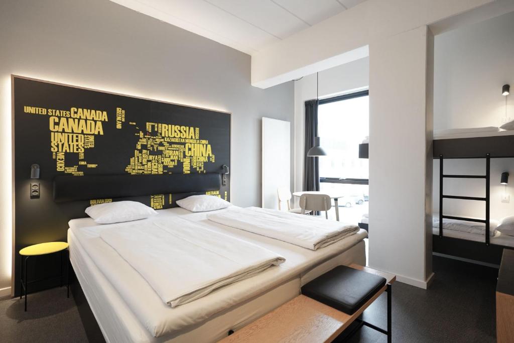 Postel nebo postele na pokoji v ubytování Four Points Flex by Sheraton Copenhagen Airport