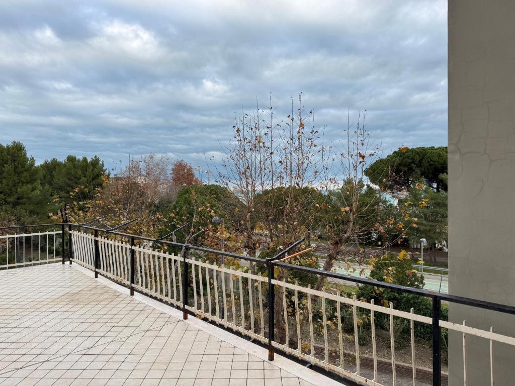 A balcony or terrace at La Vecchia Stazione B&B