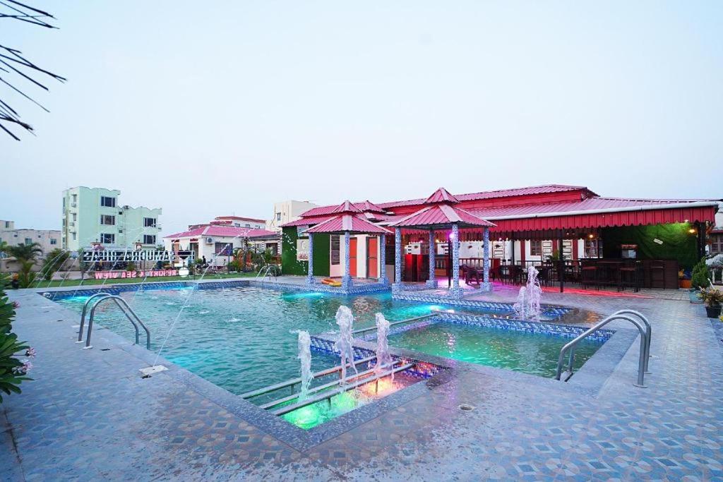 Bazén v ubytování Samudra Bilas Resort, Mandarmoni nebo v jeho okolí
