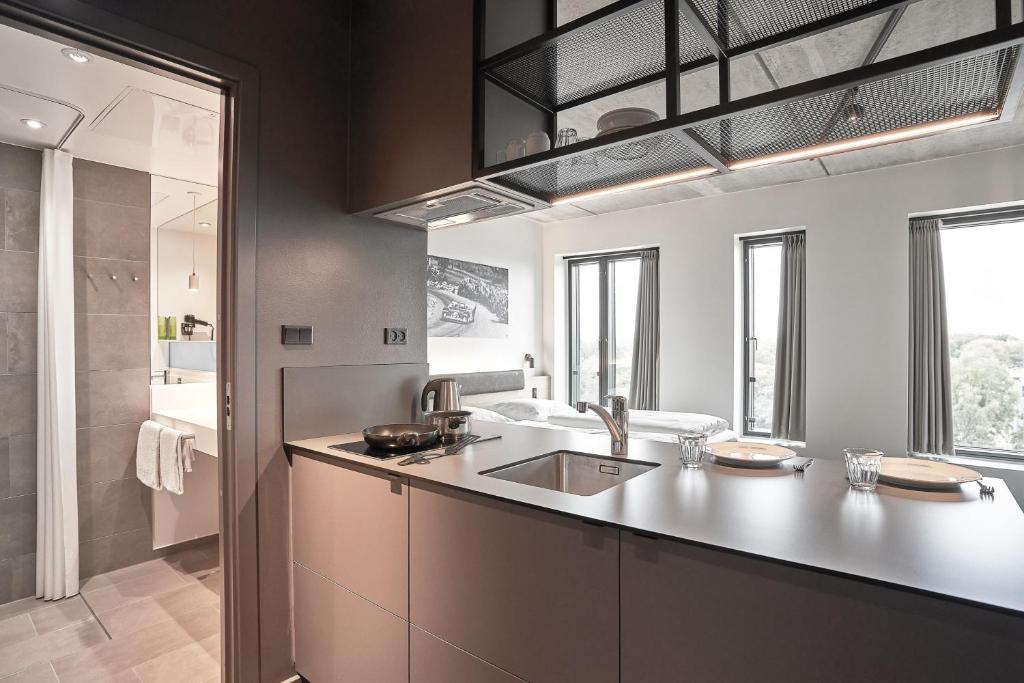 Kuchyň nebo kuchyňský kout v ubytování Four Points Flex by Sheraton Lyngby