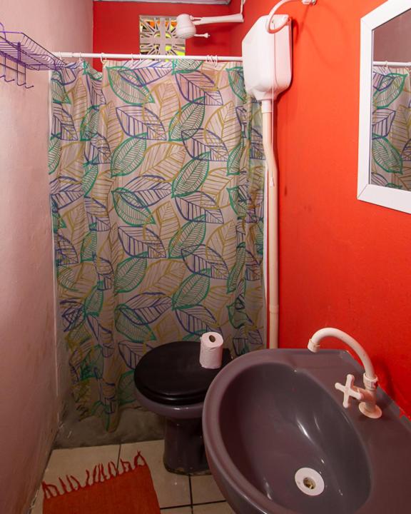 Koupelna v ubytování Guava Hostel Serra Grande