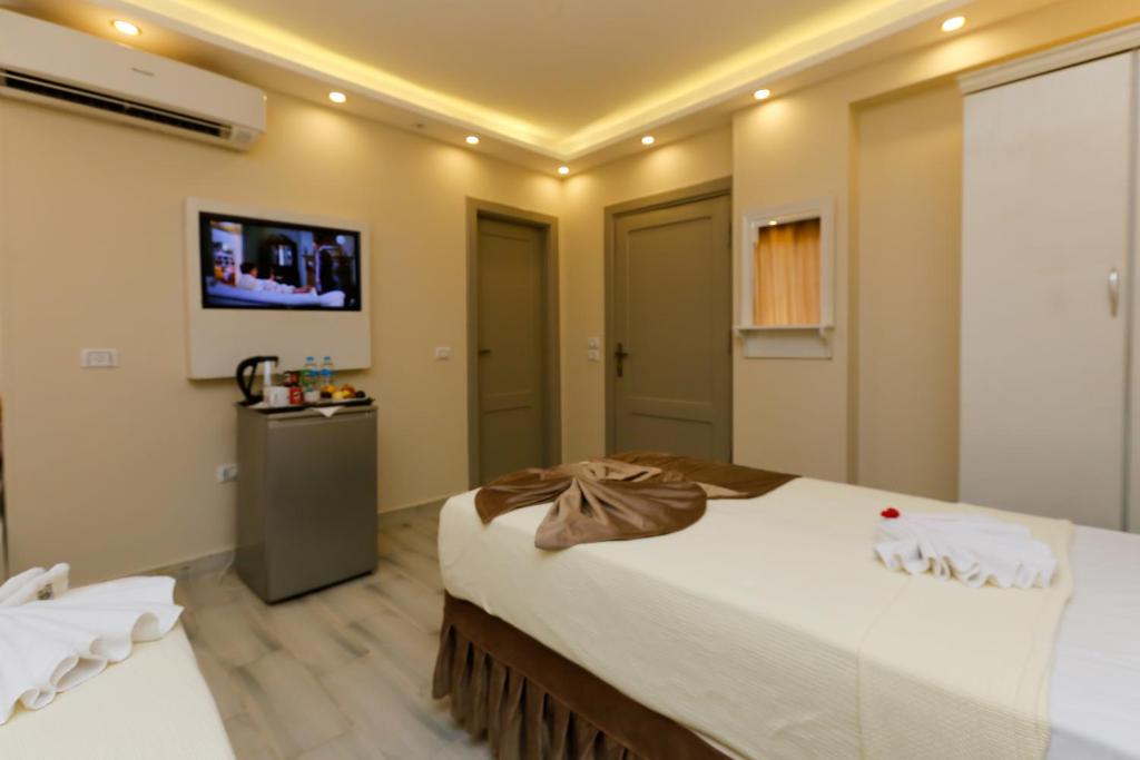 TV a/nebo společenská místnost v ubytování sun view inn