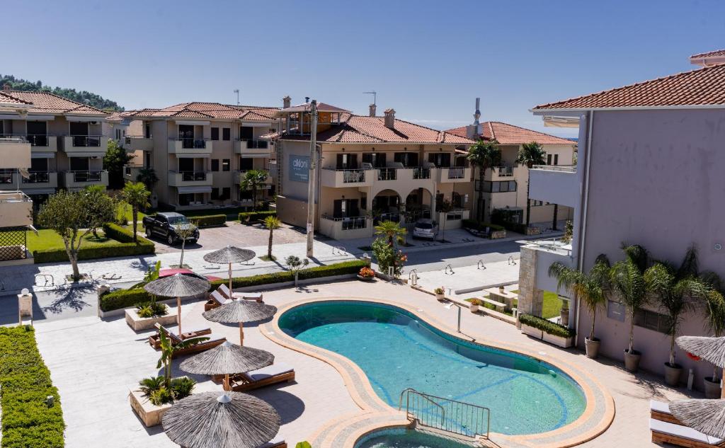 Piscina di Siviris Golden Beach o nelle vicinanze