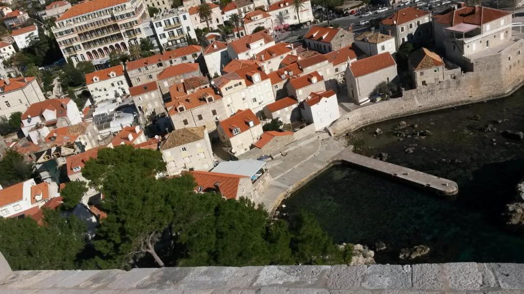 Pohľad z vtáčej perspektívy na ubytovanie Old Harbour City Center Apartment