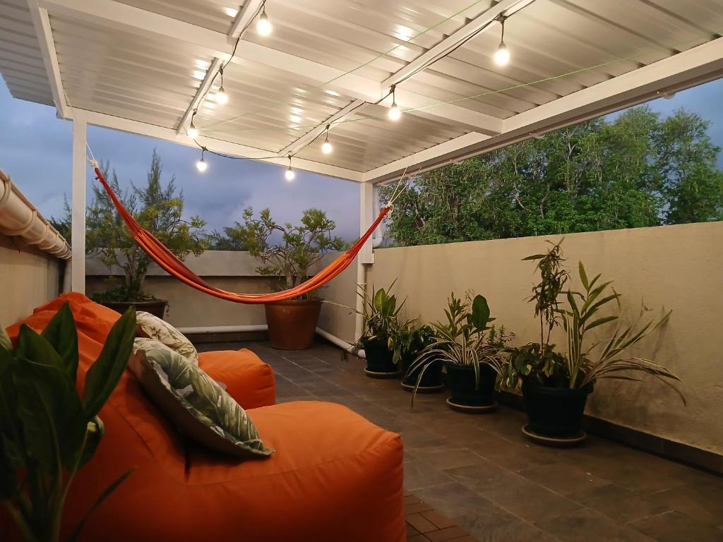 Seaside 3 suites Penthouse with Pool Gym & BBQ Terrace — photo 35