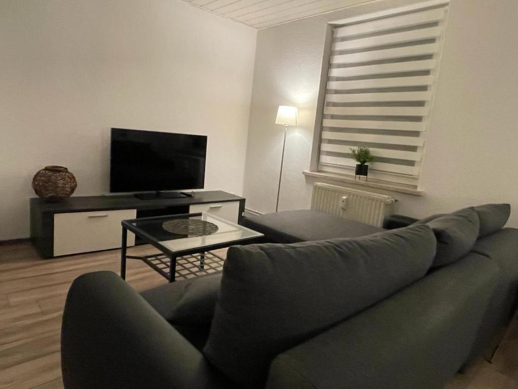 Μια τηλεόραση ή/και κέντρο ψυχαγωγίας στο LocalBeds - Ferienwohnung Monteurwohnung