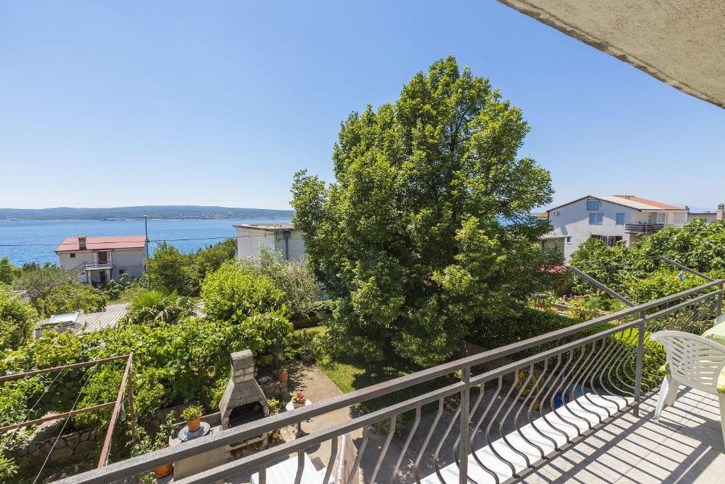 Hundefreundliches Apartment nur 300 Meter bis zur Adria mit Meerblick, Grill, WiFi