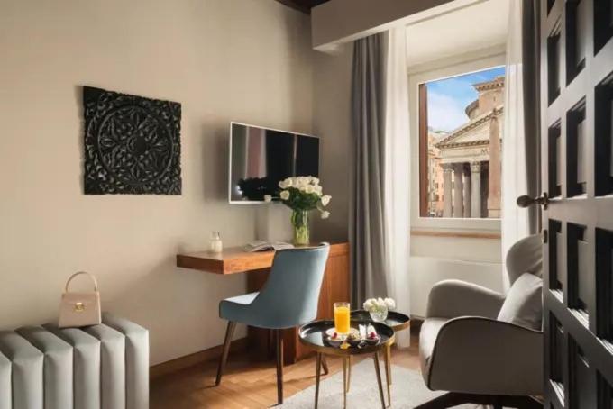 pantheon suite 11