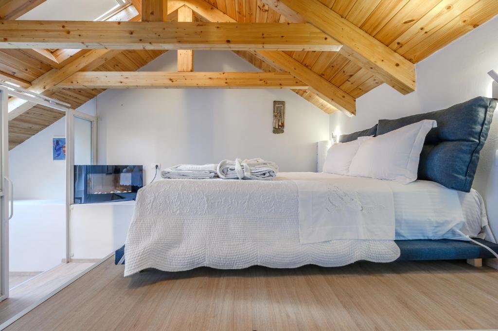 Postel nebo postele na pokoji v ubytování Seafalios Villa
