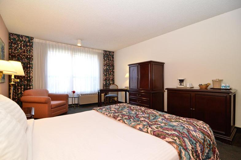Days Inn & Suites by Wyndham Mountain View photo